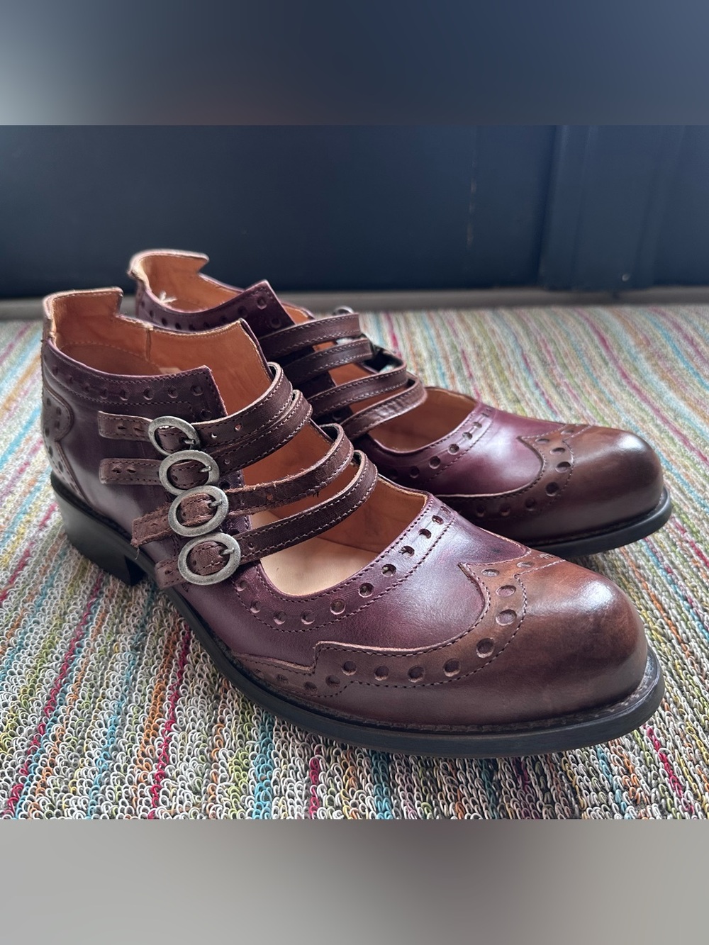 Fluevog EXCELLENT Adrian’s Alli brown/burgundy brogue strappy buckle loafer -11